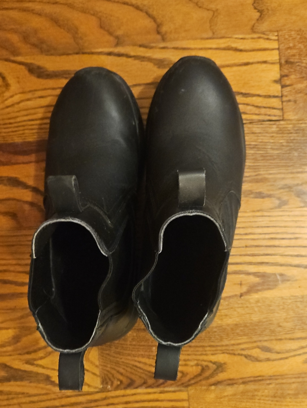 Men's Black Slip-On Chelsea Boots